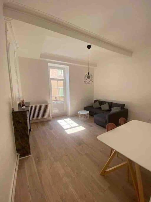 Appartement De Charme Au Coeur Du Centre Ville . 米洛 外观 照片